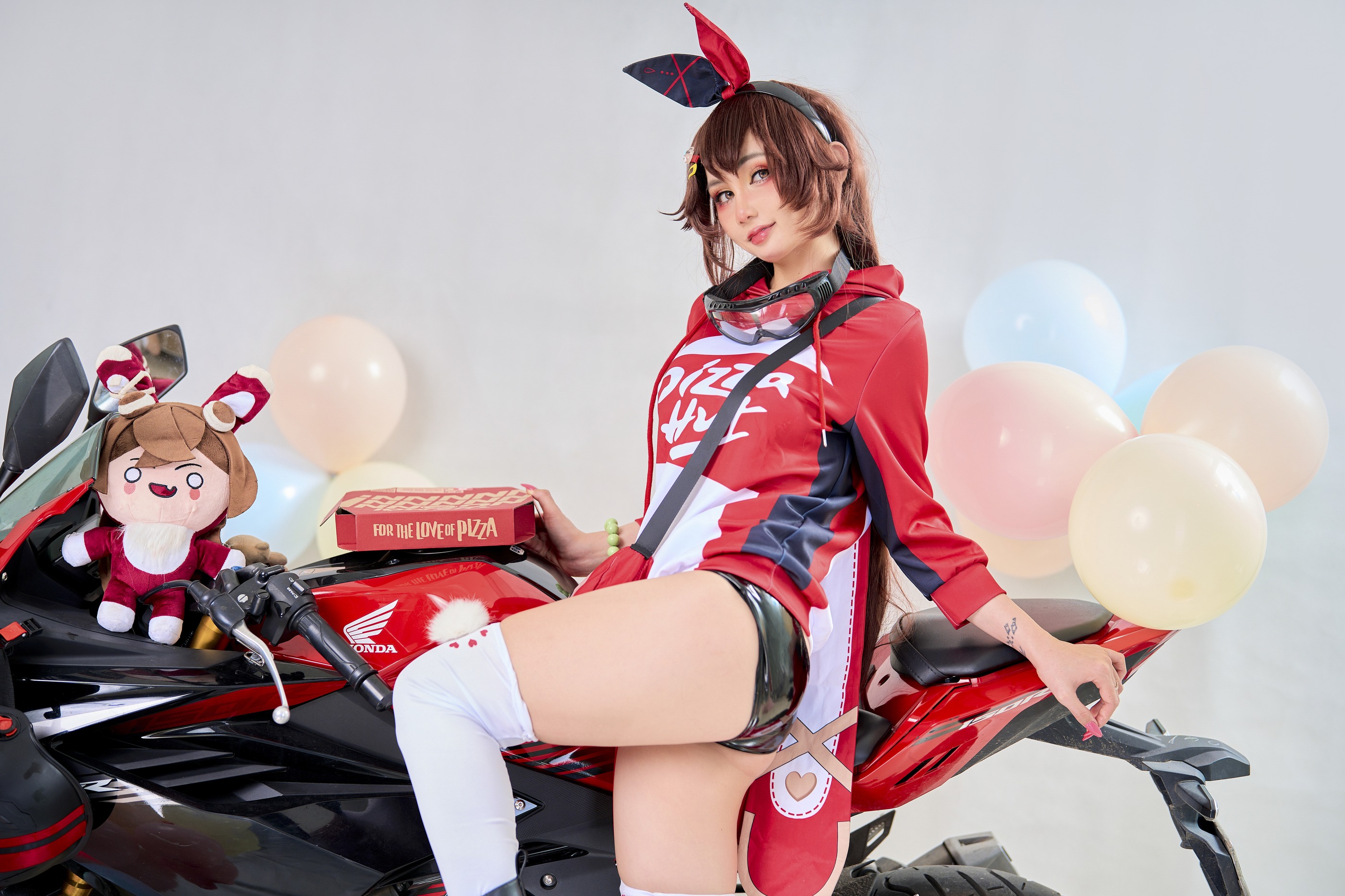 图片[1]-Joyce Lin2x – NO.016 Amber Pizza (Genshin Impact)[37P]-XikXak